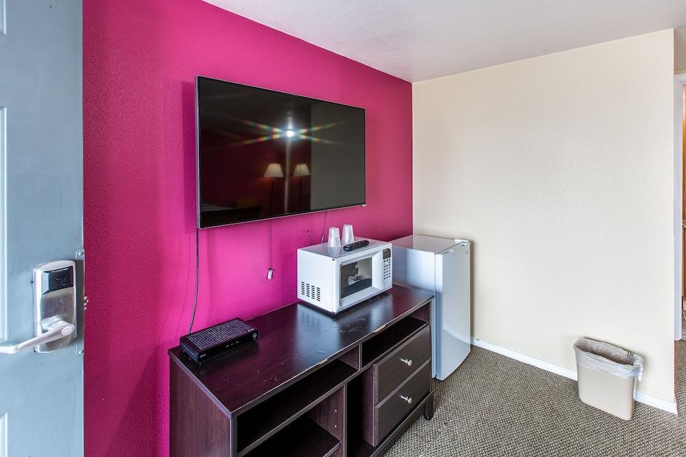 Autzen Inn photo 13