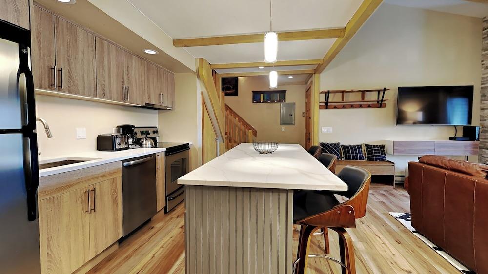 The Timberline Condominiums photo 34