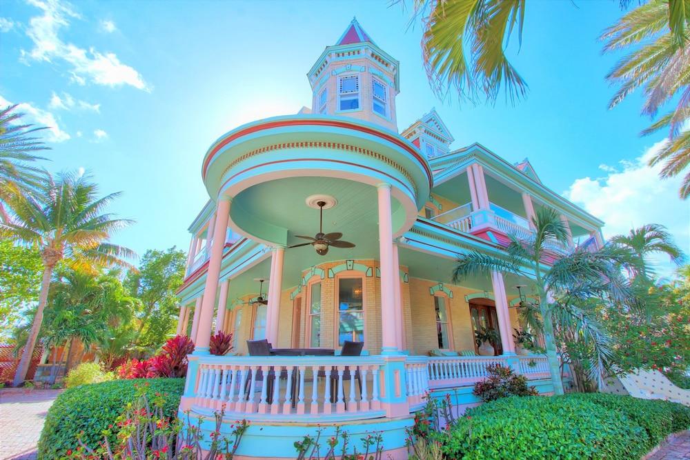 Southernmost House photo 74