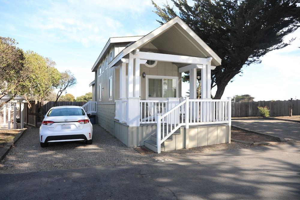 Marina Dunes RV Resort photo 3