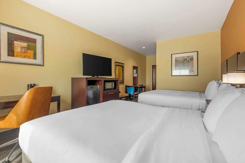 Comfort Inn & Suites Mexia photo 14