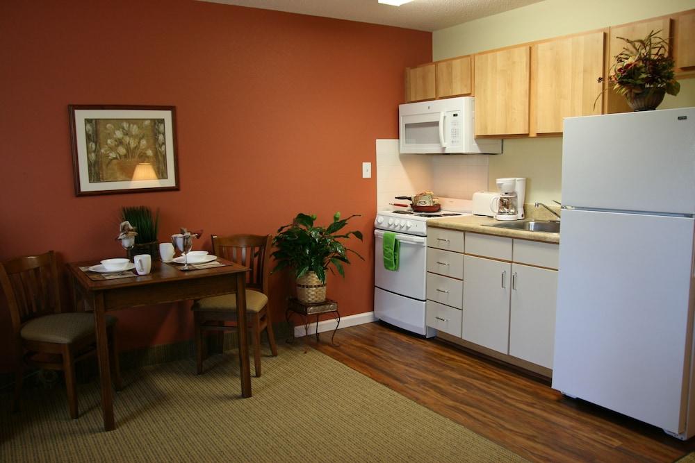 Affordable Suites Fredericksburg photo 30