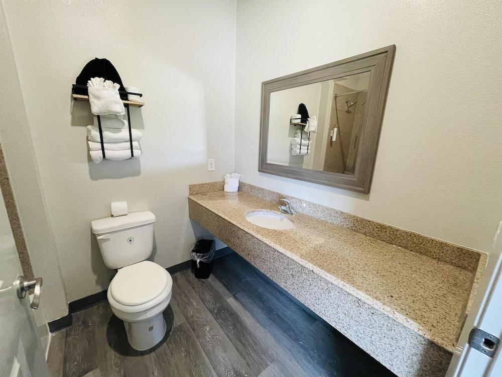 Sonesta Essential Hotel Houston-I-45 Spring photo 29