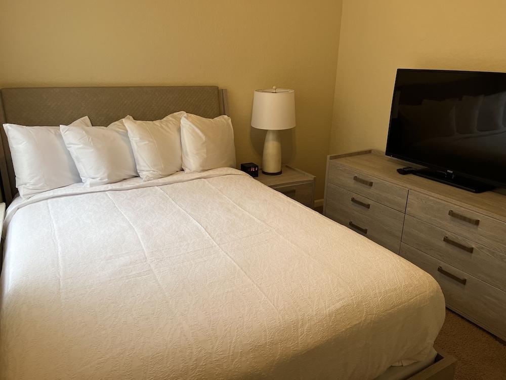 Washburn Hotel Suites photo 10
