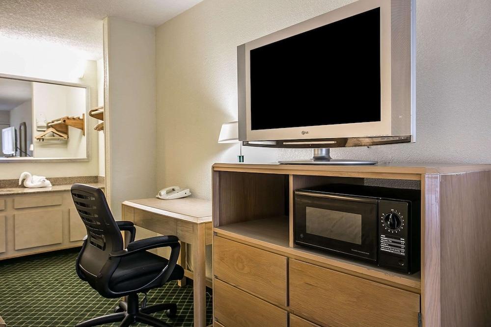 Quality Inn Sumter photo 5
