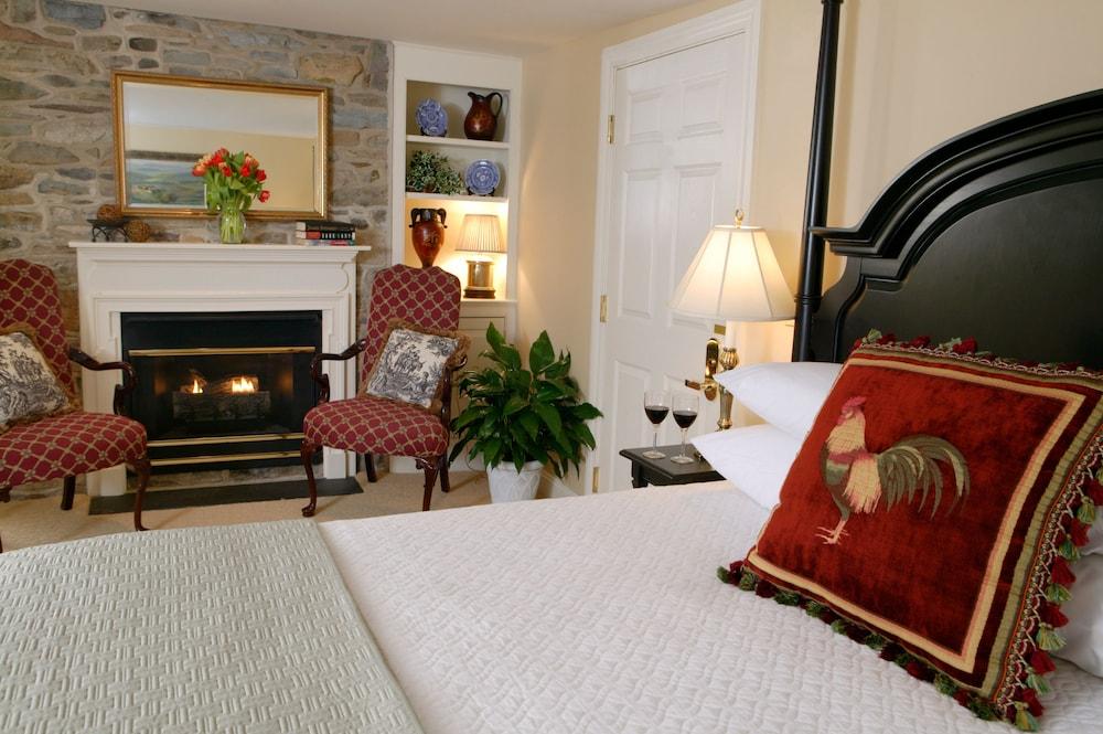 Lambertville House photo 10