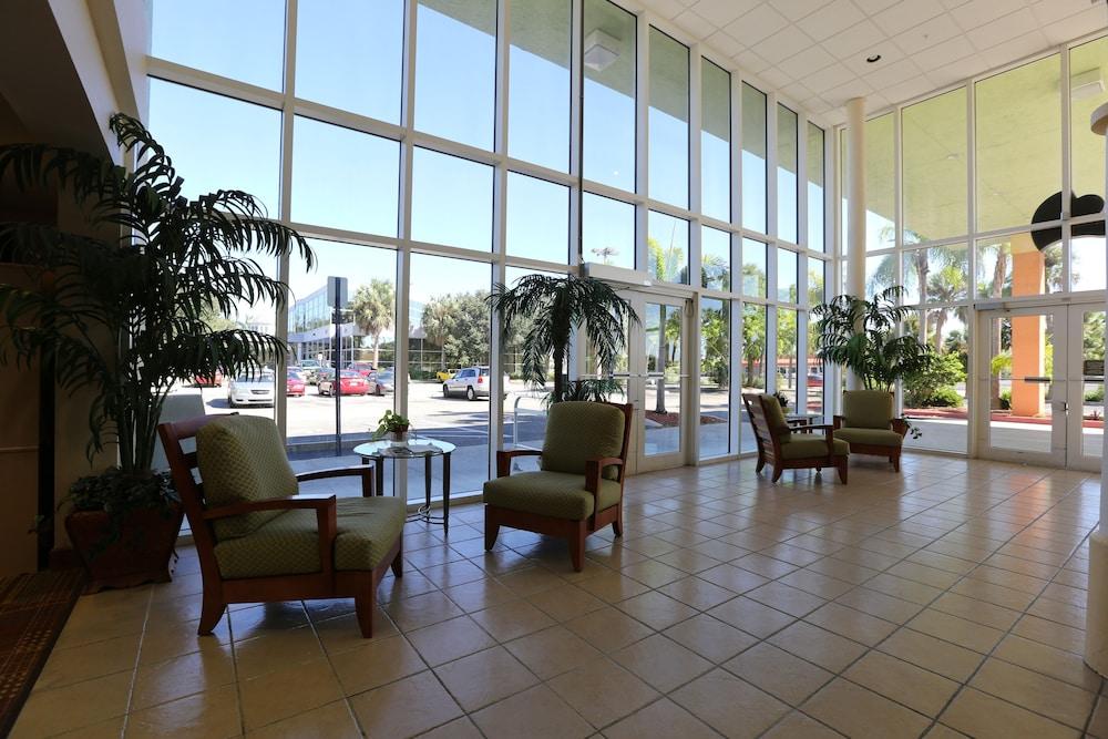 Allure Suites photo 2