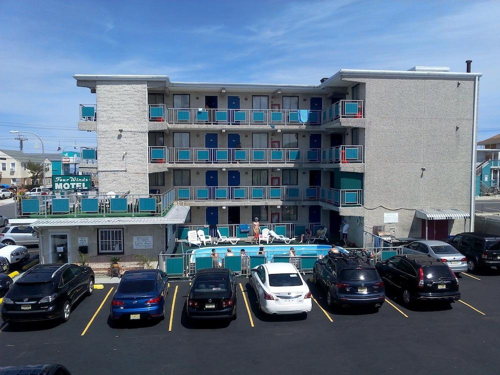 Four Winds Motel photo 1