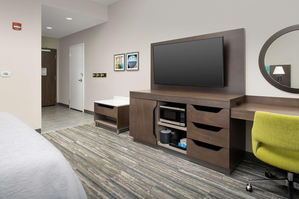 Hampton Inn & Suites Lexington Columbia photo 15