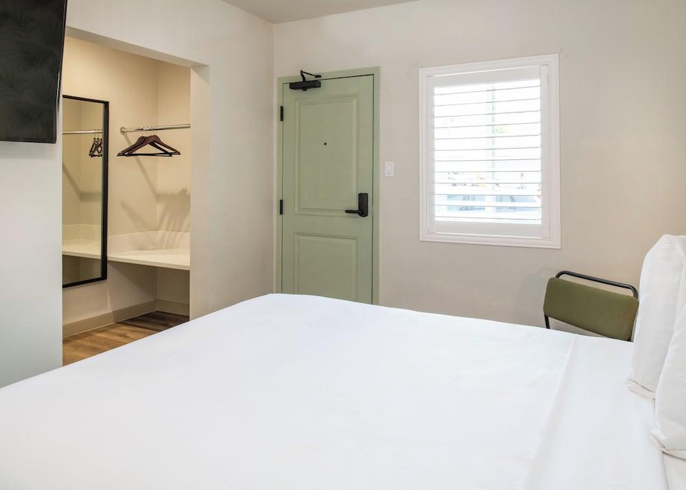 The LEEF Hotel photo 14