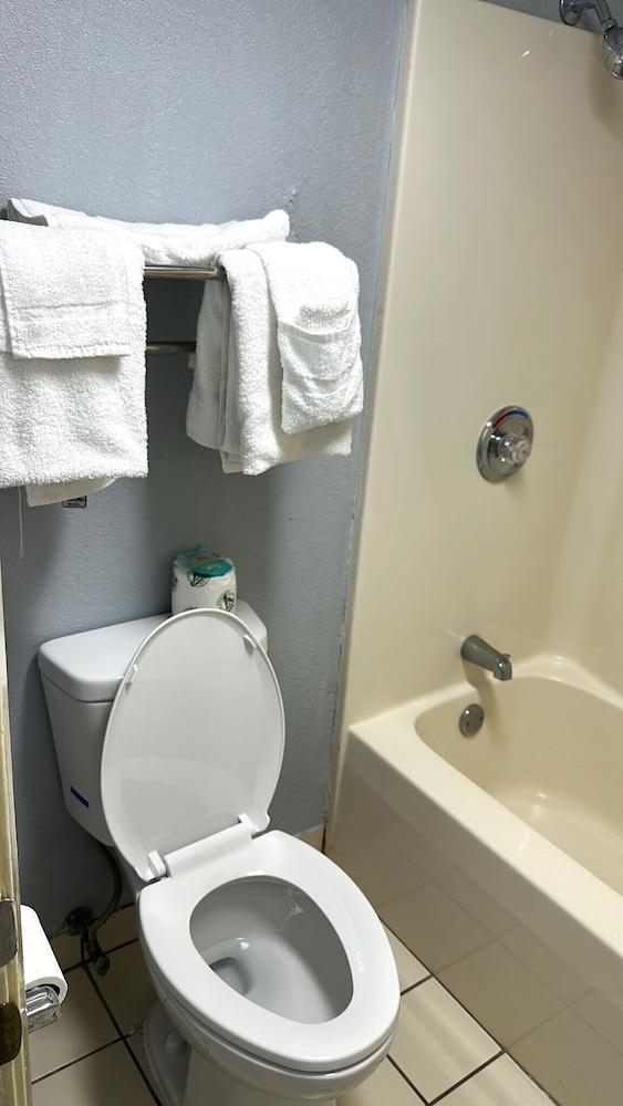 Travelodge by Wyndham Salisbury MD photo 19