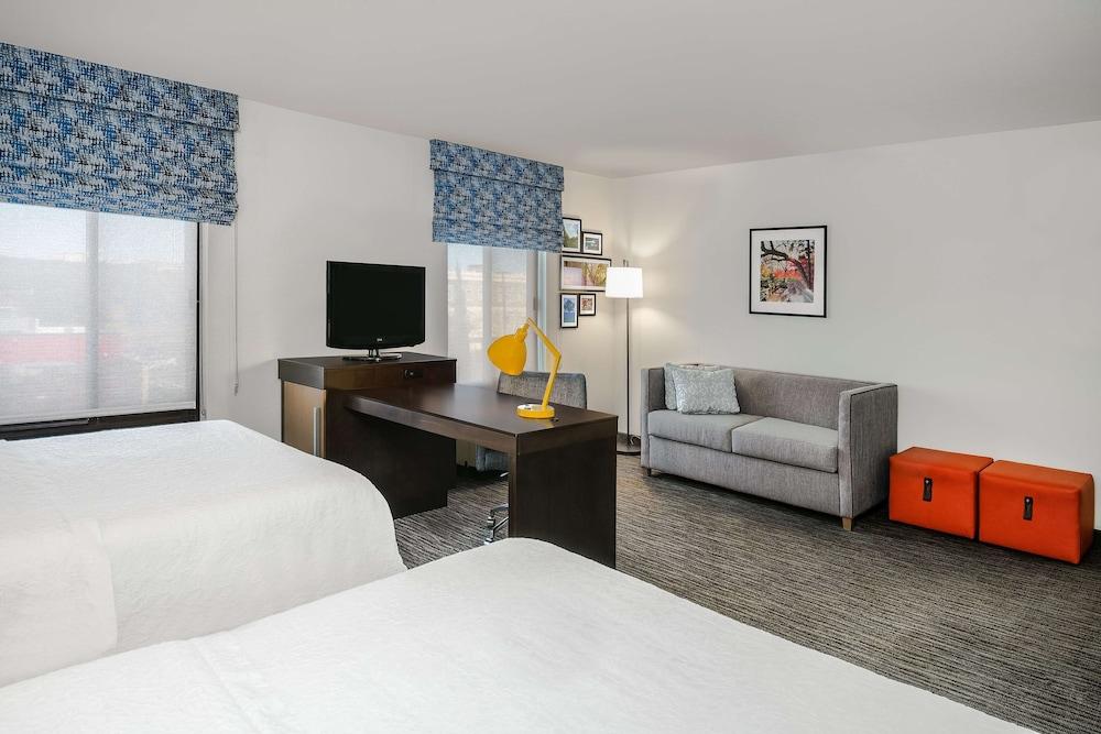 Hampton Inn & Suites San Marcos photo 11