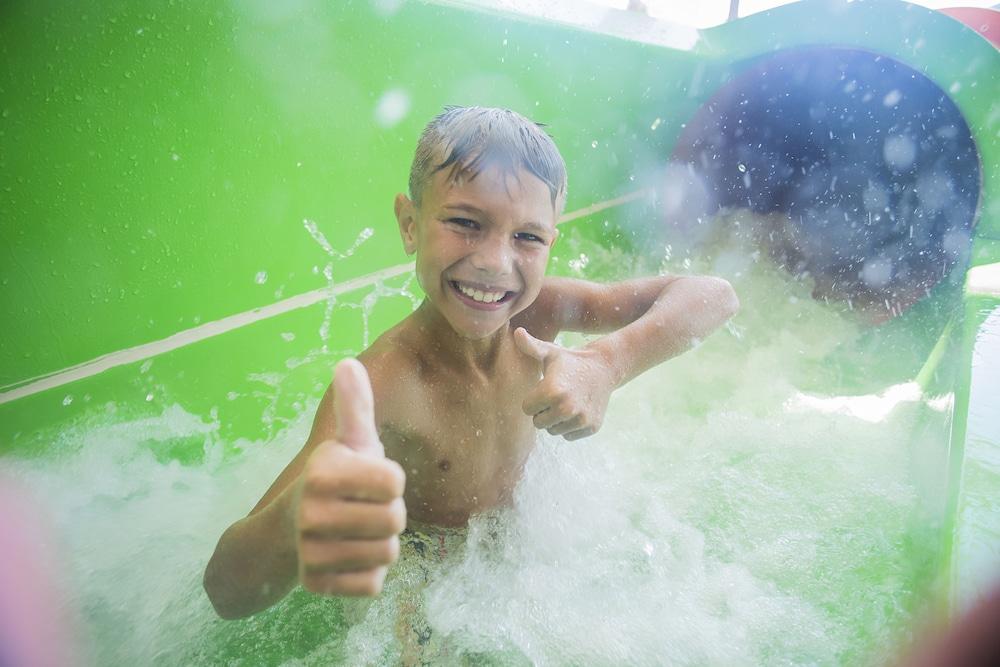 Crown Reef Beach Resort and Waterpark photo 46