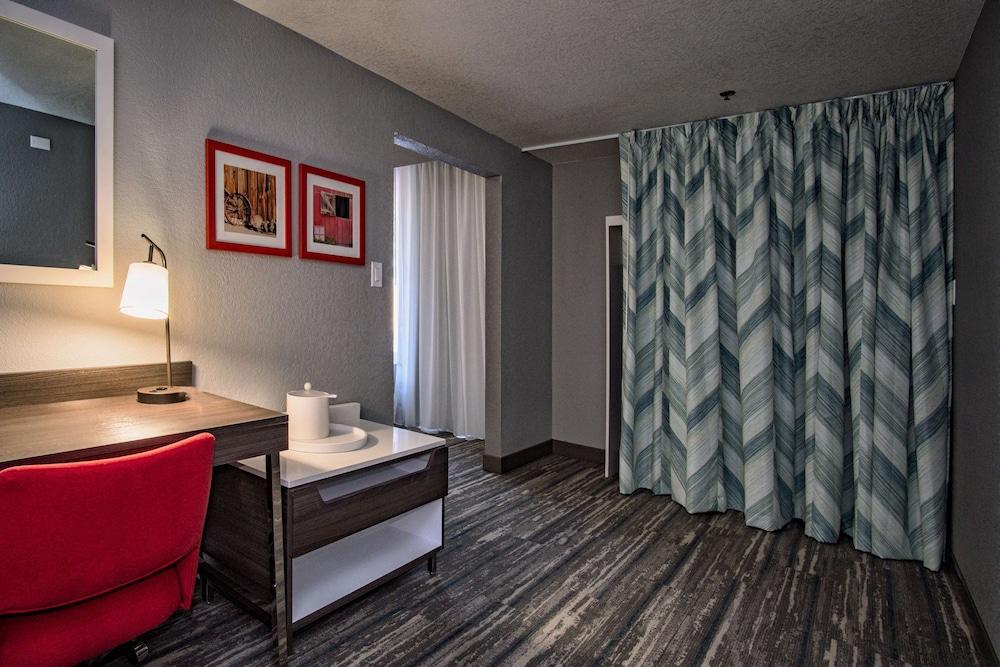 Hampton Inn Oklahoma City/Yukon photo 12