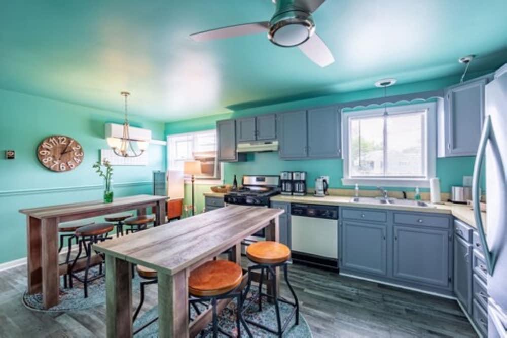 Ocean Glass Inn photo 61