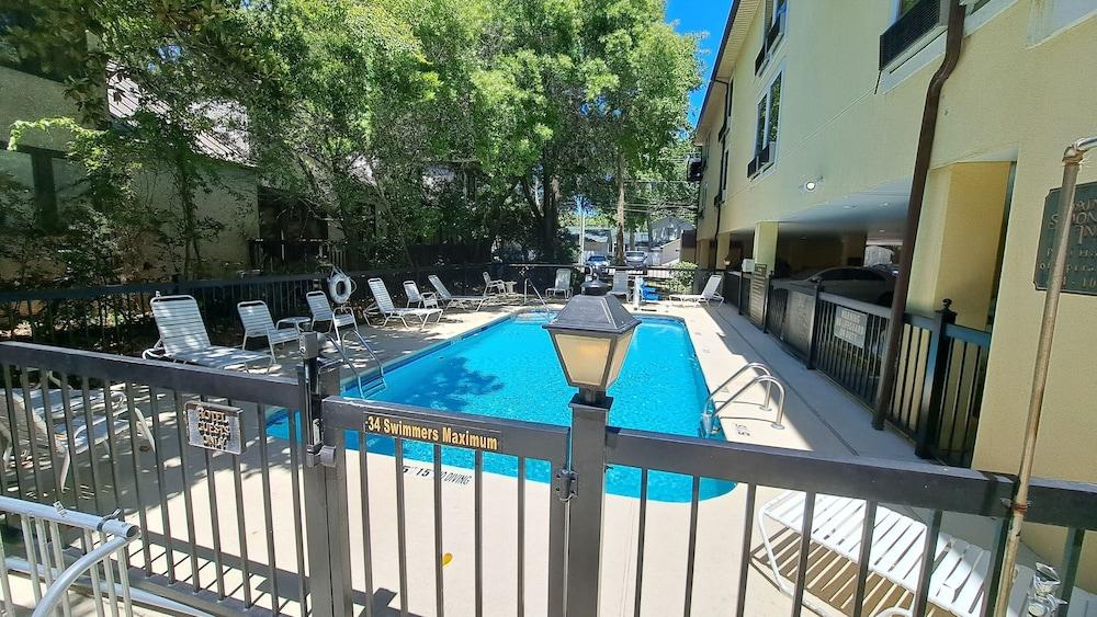 Saint Simons Inn by the Lighthouse photo 37