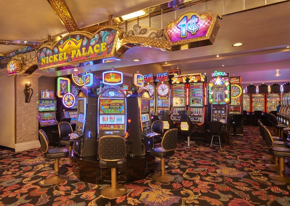 Four Queens Hotel and Casino photo 41