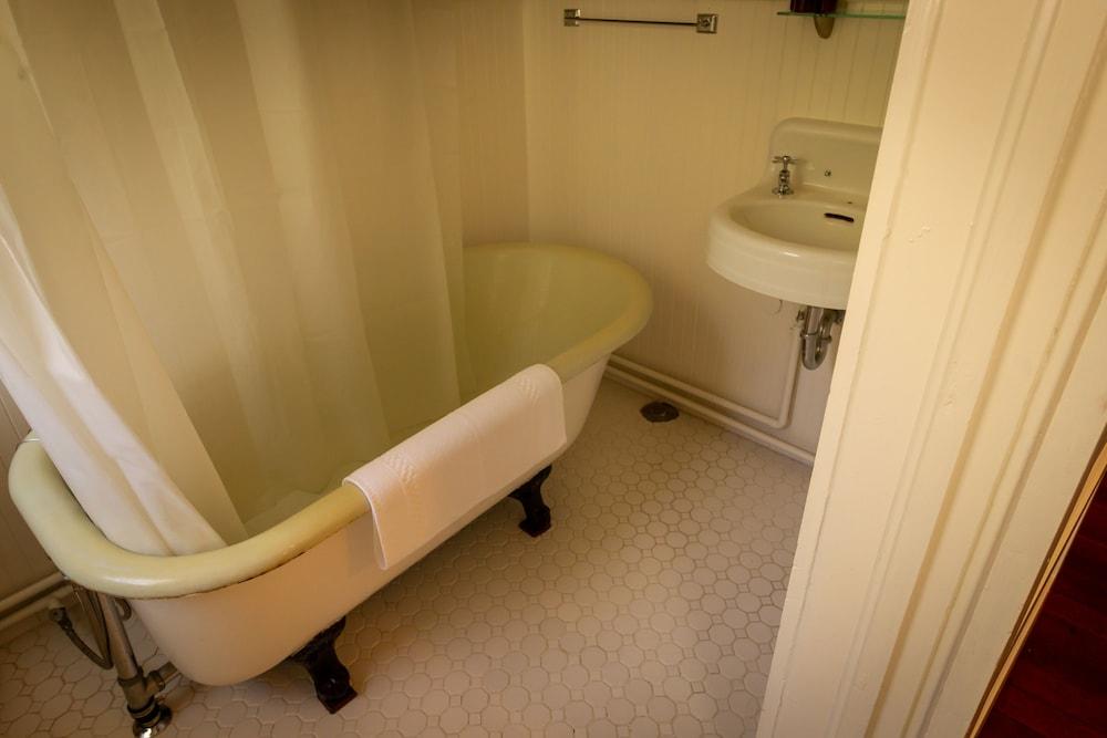 The Historic Requa Inn photo 52
