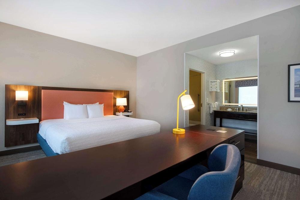 Hampton Inn & Suites Harvey/New Orleans West Bank photo 5