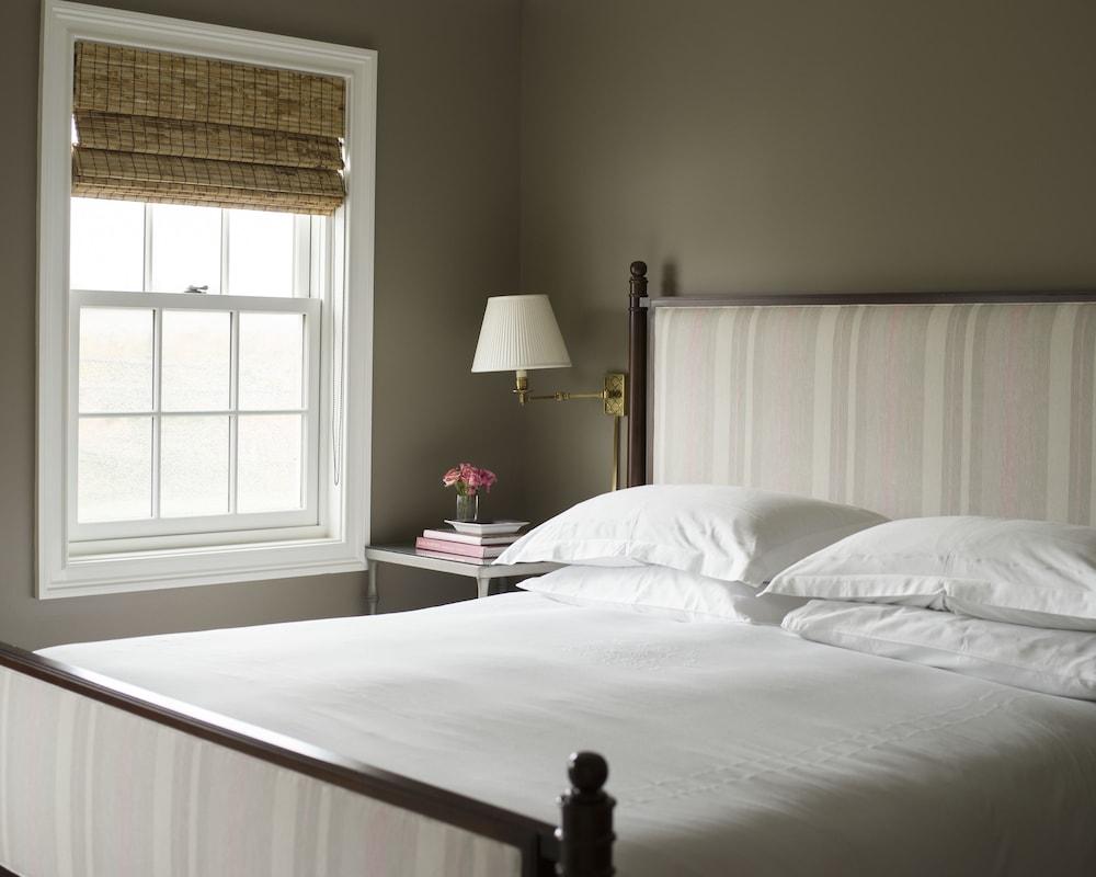 The Quogue Club at Hallock House photo 15