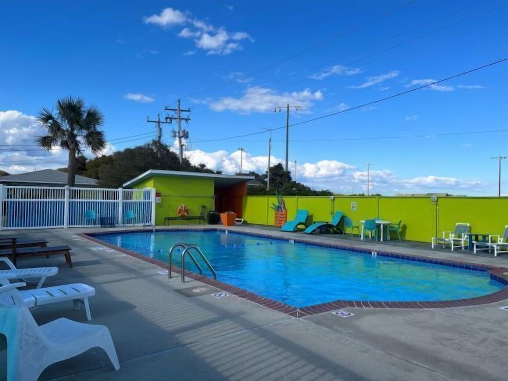 Swell Motel photo 75
