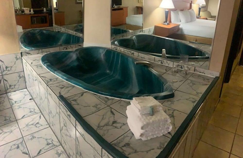 Best Western Davison Inn photo 24