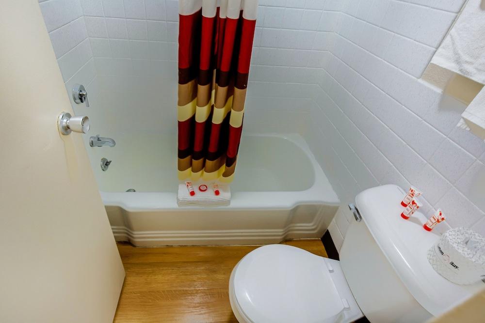 Americas Best Value Inn Moline photo 19