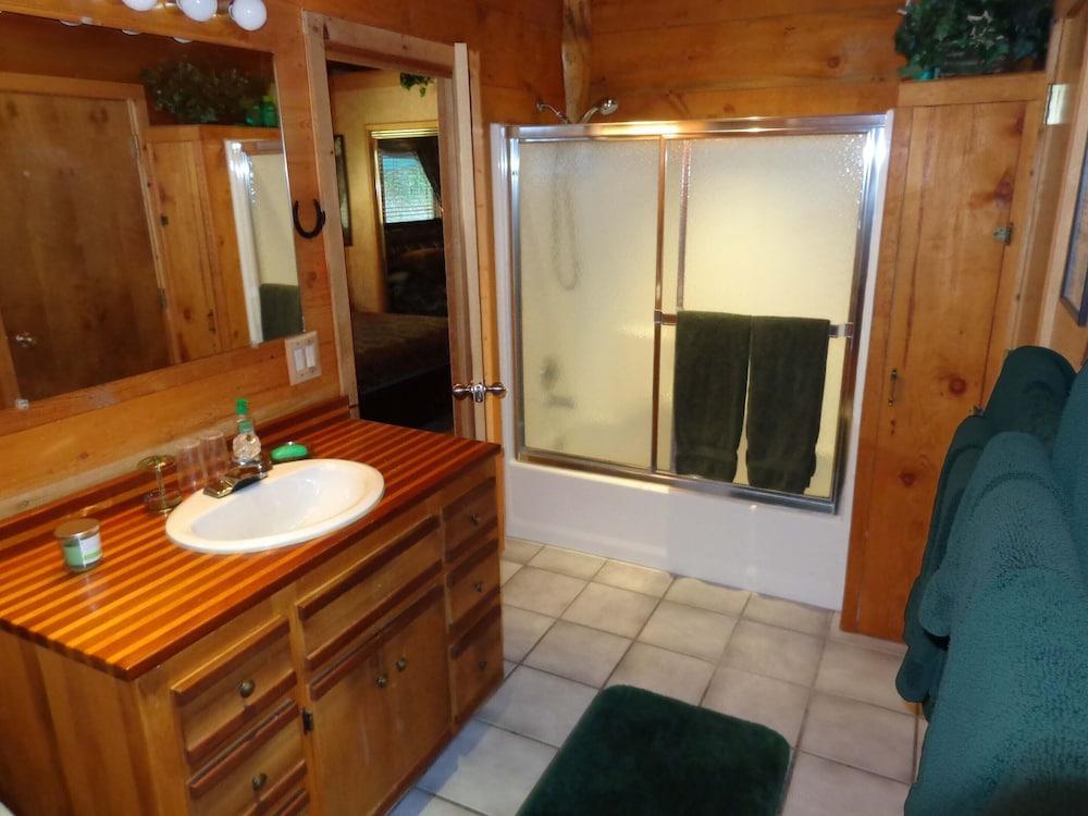 Evergreen Haus photo 39