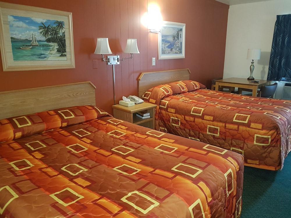 Town House Motel Inc photo 23