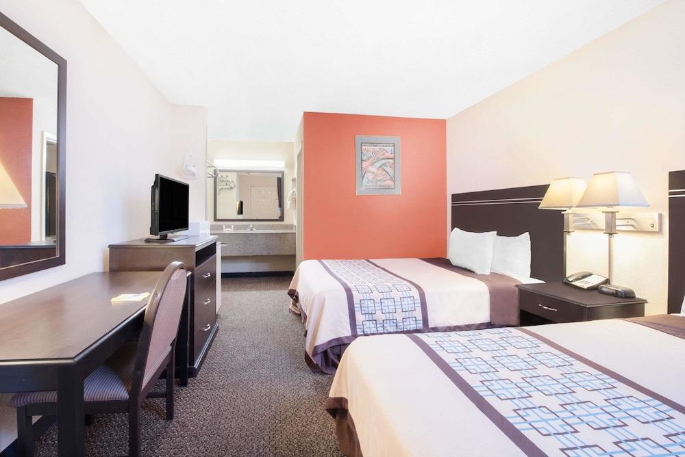 Americas Best Value Inn Hobbs photo 14