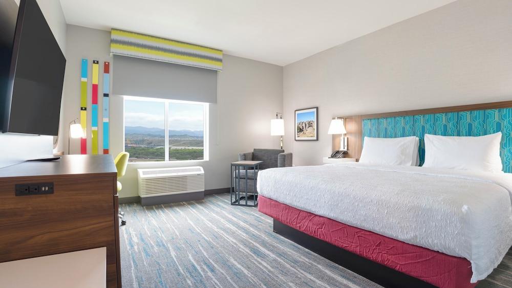 Hampton Inn By Hilton Santa Clarita-Valencia — hotel in Valencia