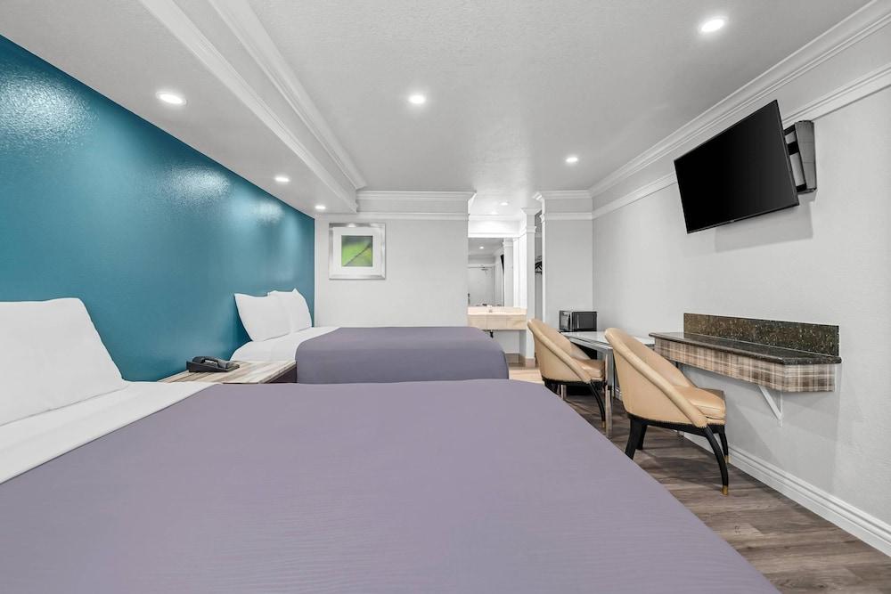 Rodeway Inn Commerce - Los Angeles photo 23