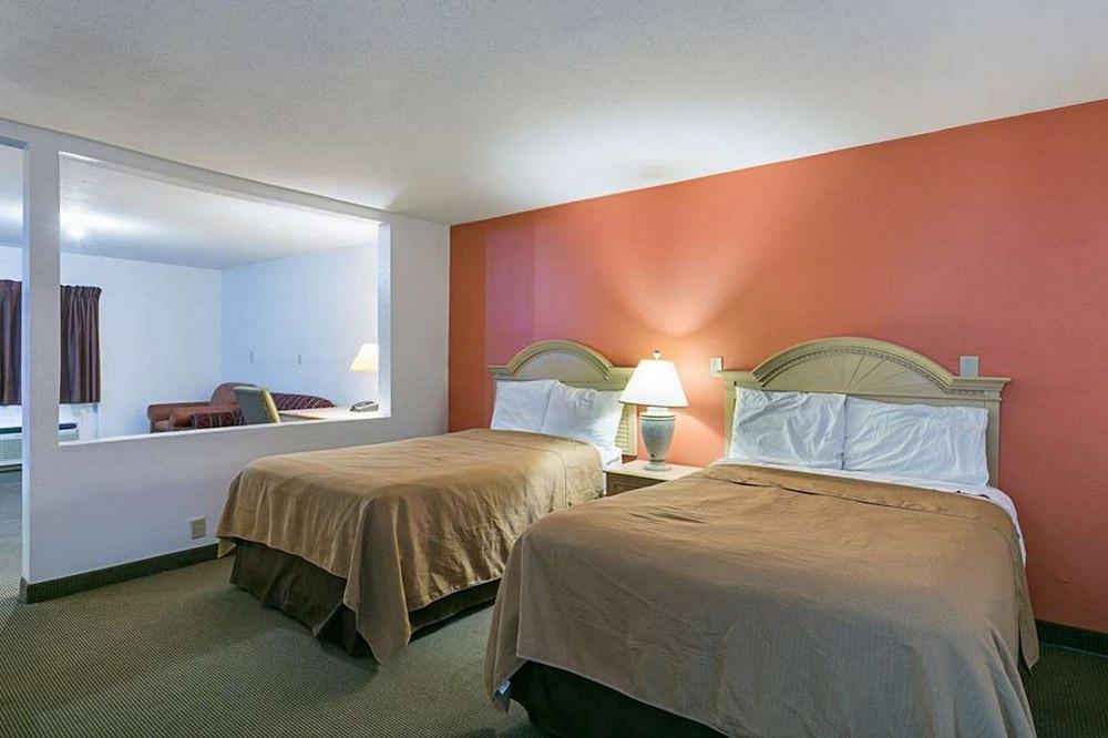 Rodeway Inn & Suites Enterprise photo 3