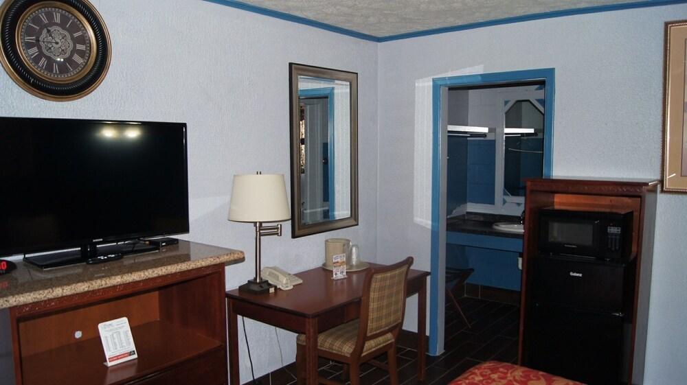 Stone Inn Motel photo 15