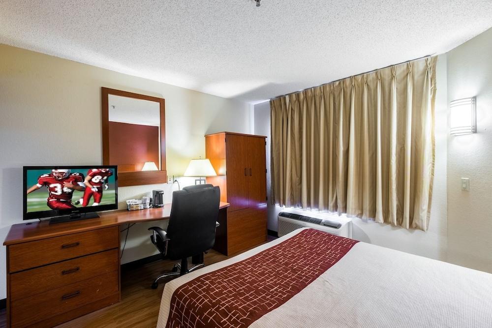 GreenTree Inn Houston IAH Airport photo 22