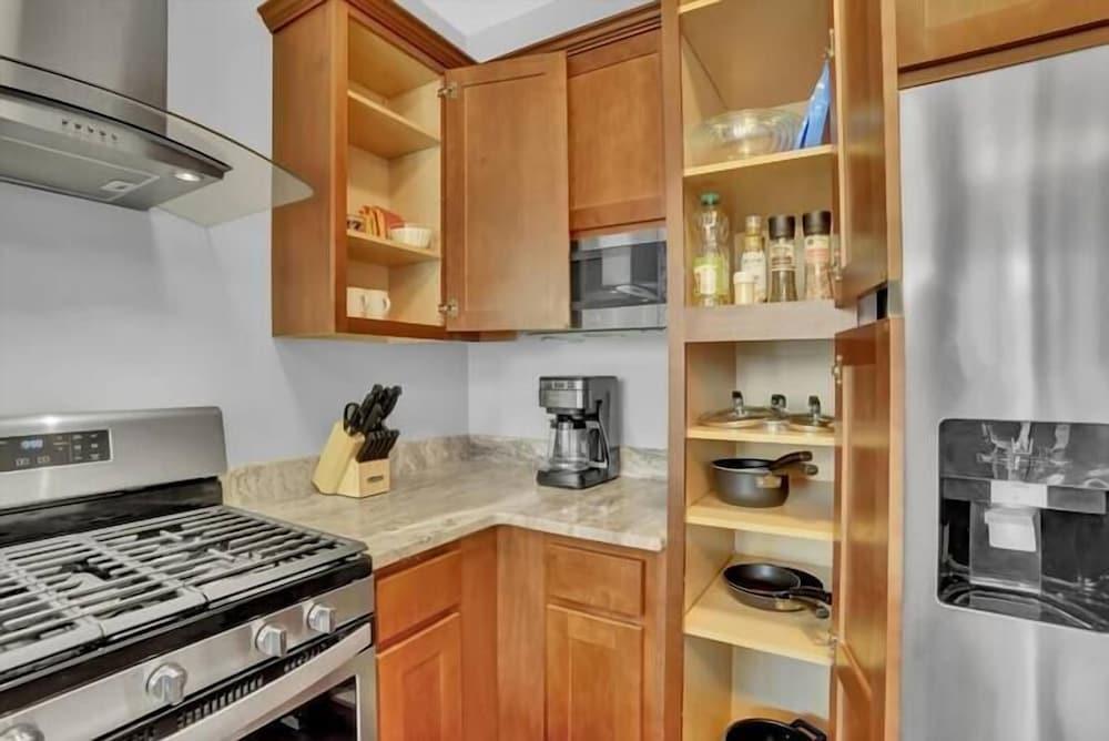 CozySuites Downtown Pittsburgh photo 20