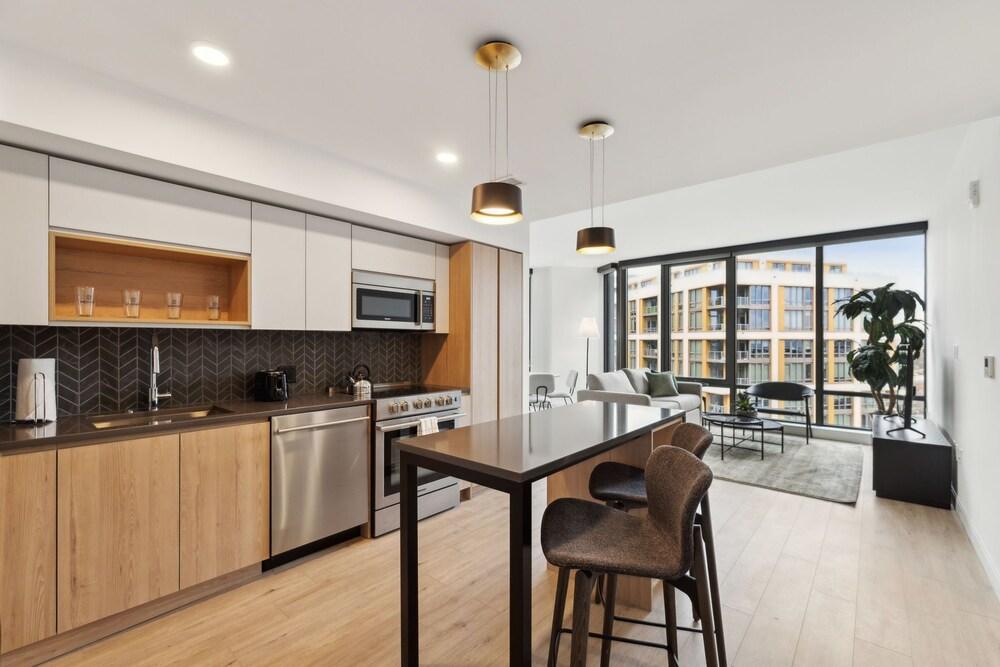 Placemakr Buzzard Point photo 46