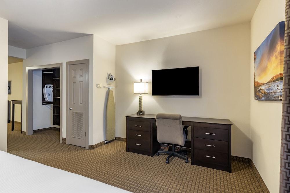 Stay-Over Suites photo 5