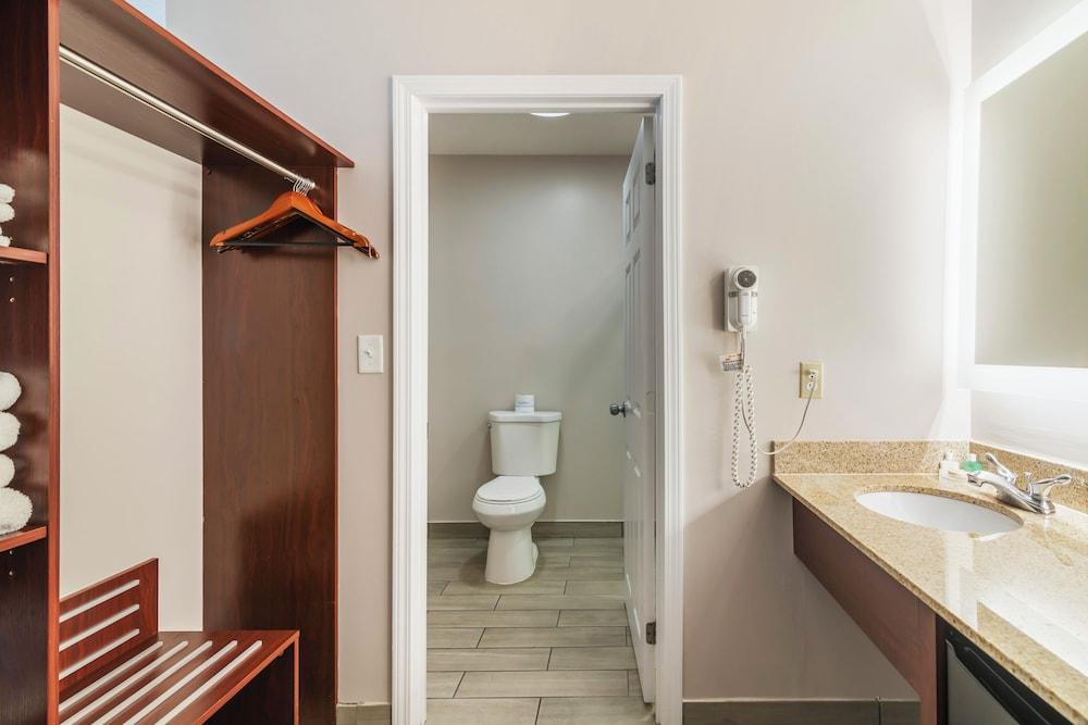 Ogunquit River Inn & Suites photo 32