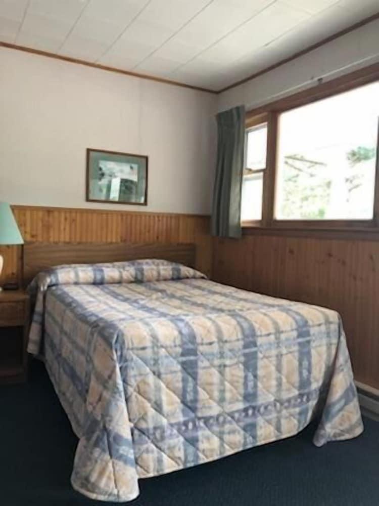 Catskill Motor Court Motel photo 7