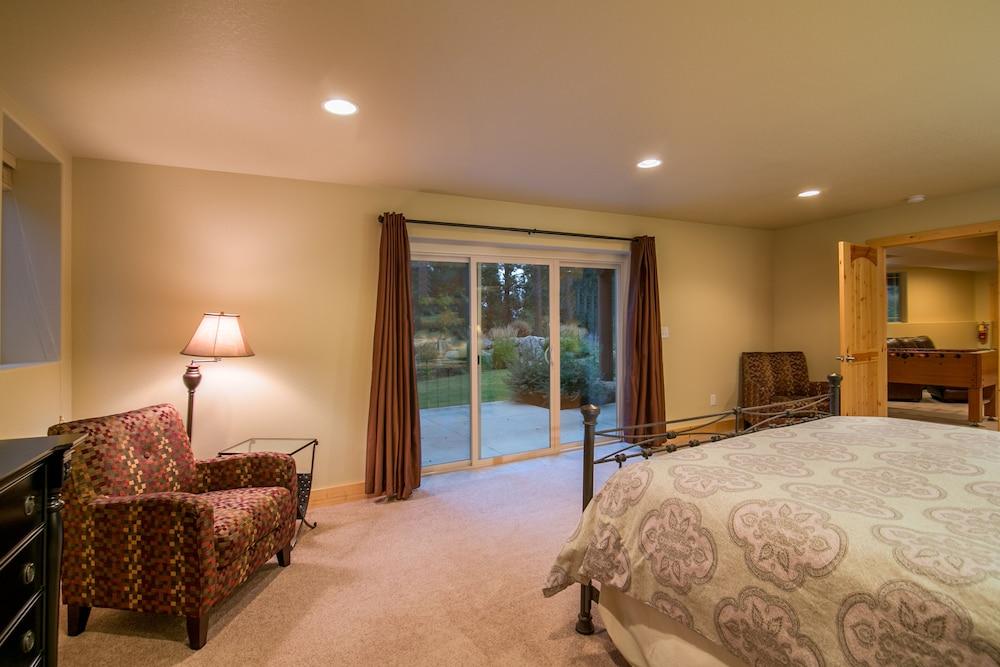 Pineview Lodge photo 45