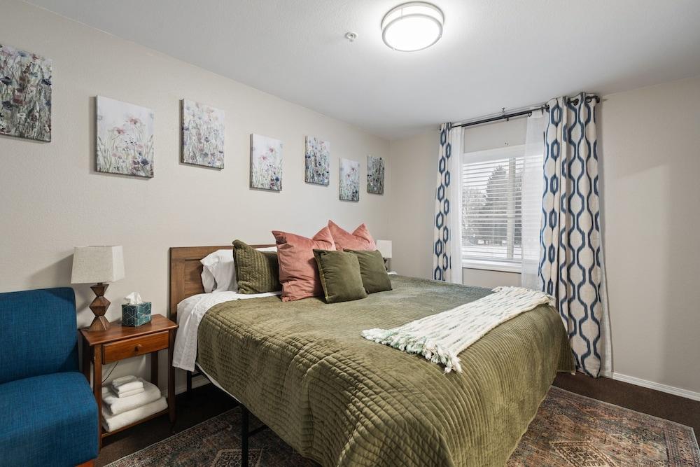 Library INN LLC photo 6