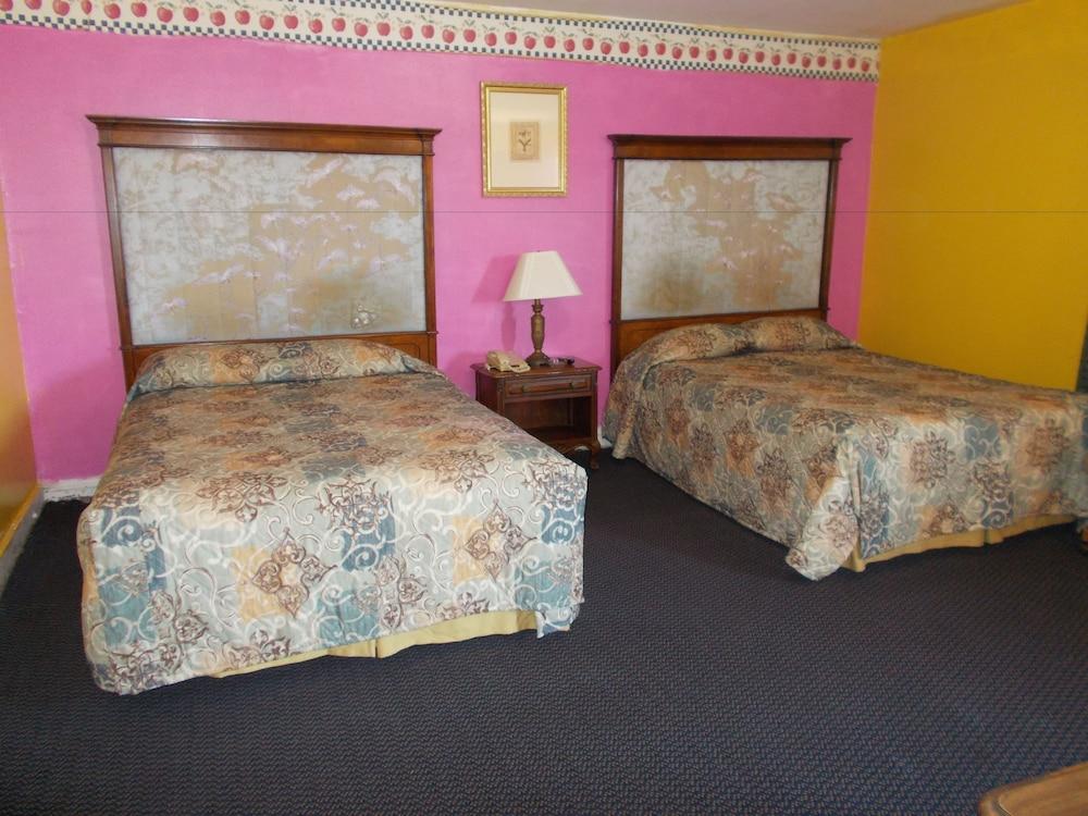 Hillside Motel photo 2
