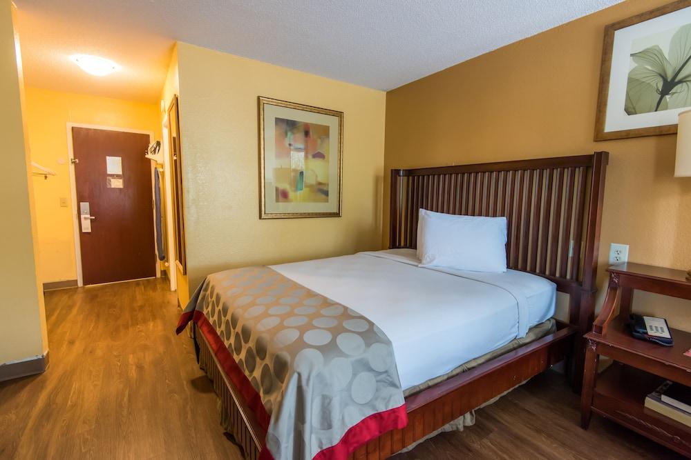 B&B Hotel Orlando International Drive Near Universal - Newly Renovated! photo 17