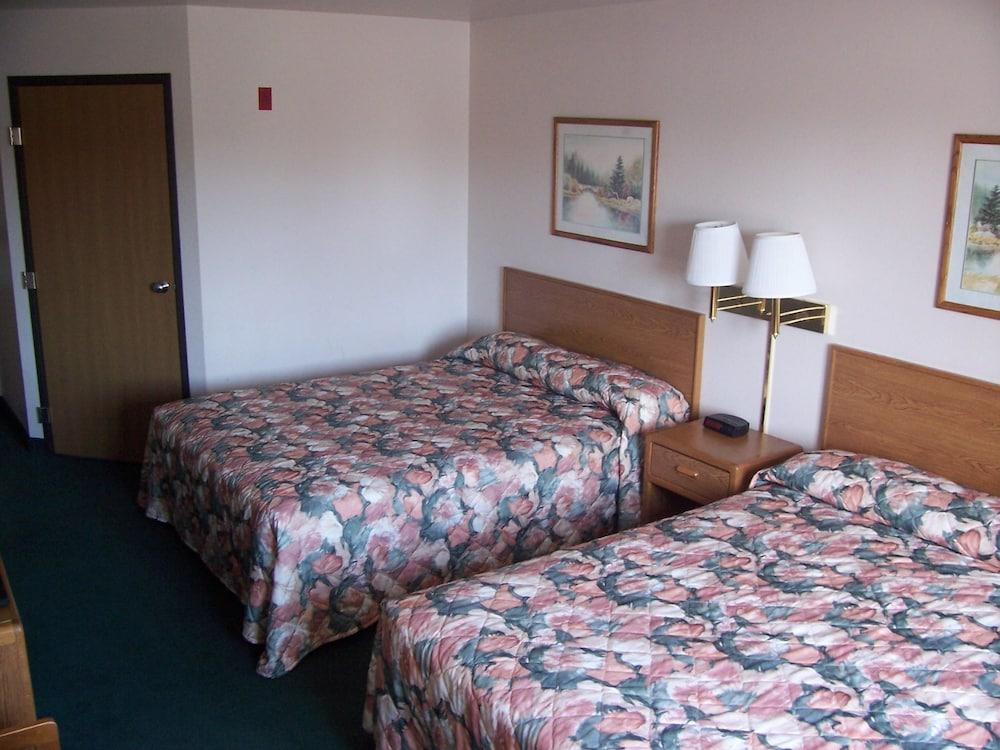 Budget Host Inn & Suites photo 2
