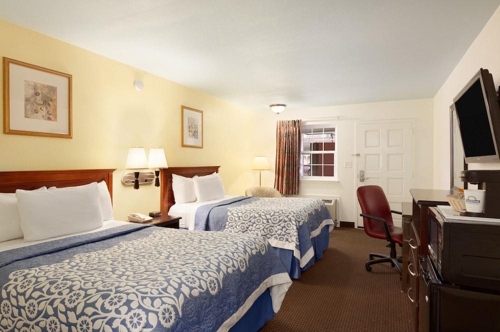 Days Inn by Wyndham Austin/University/Downtown photo 12
