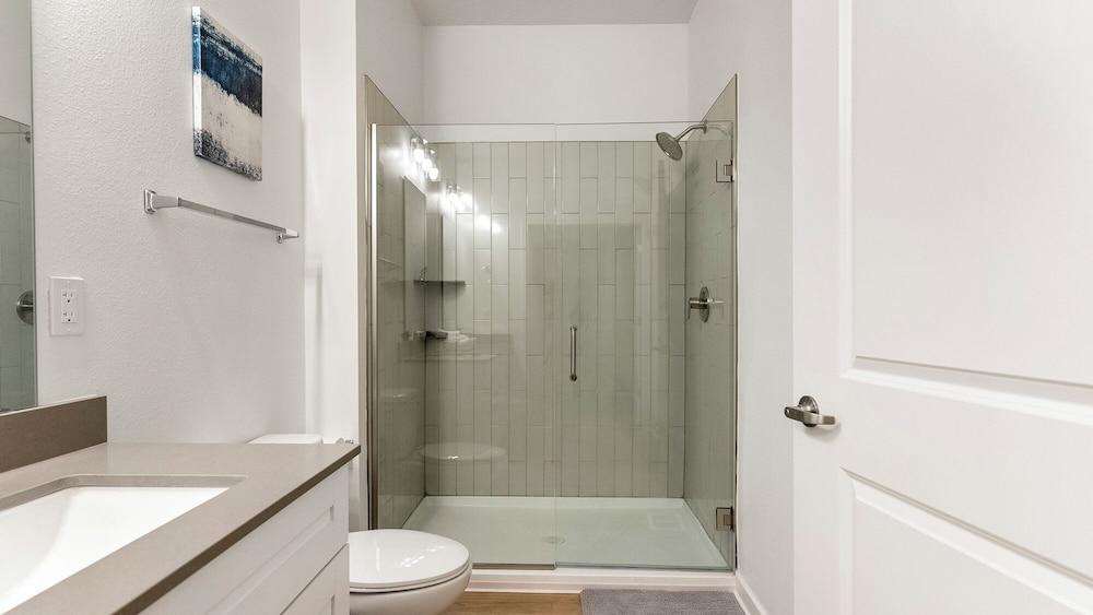 Landing Townhomes Davenport photo 9
