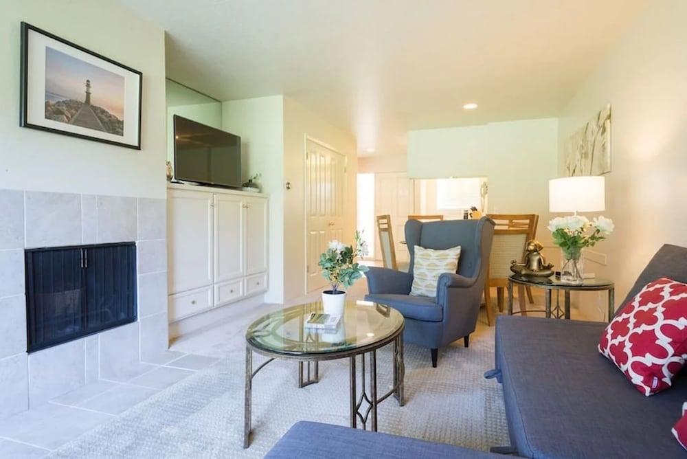 The Napa Residences photo 46
