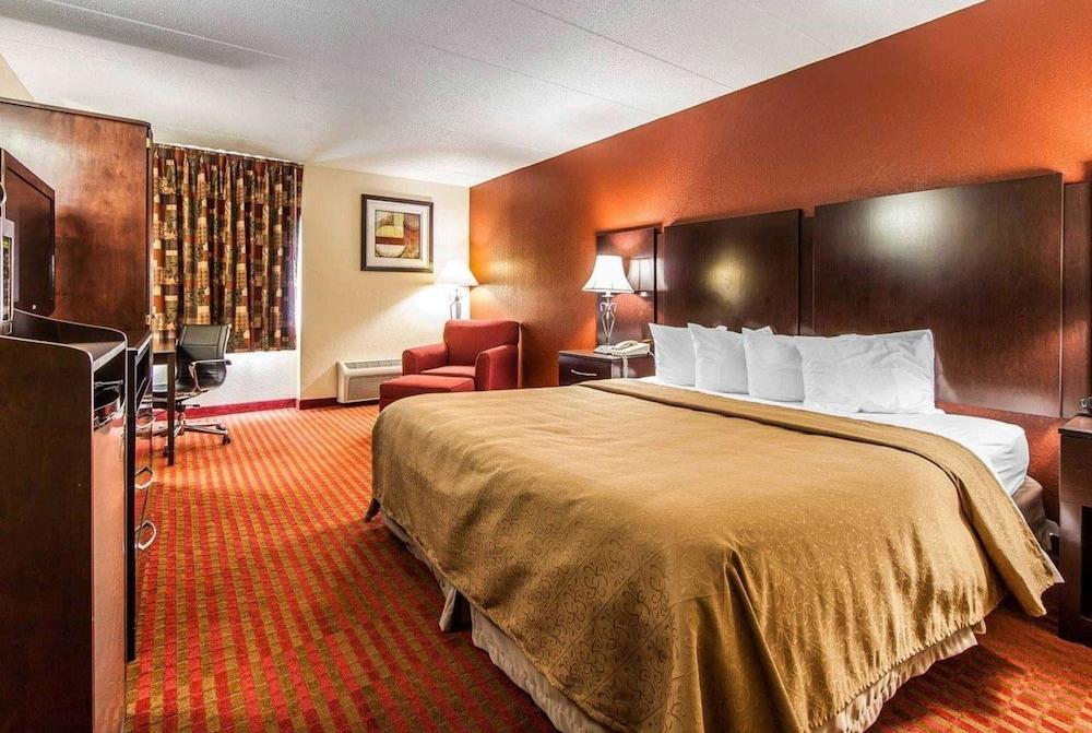Wingate by Wyndham Marietta Conference Center photo 10