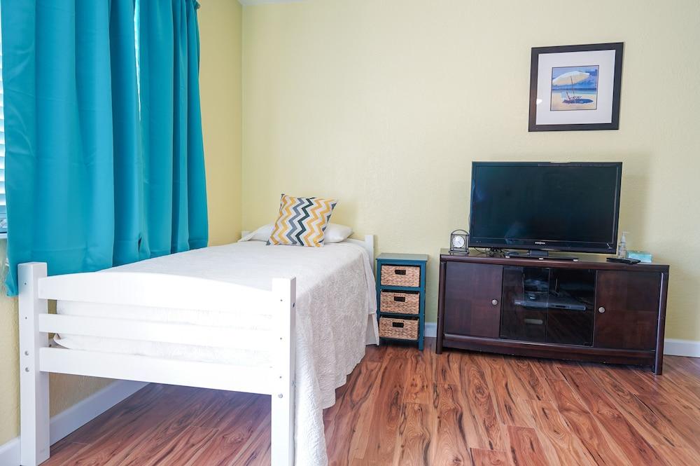 Mar Bay Motel &Suites photo 49